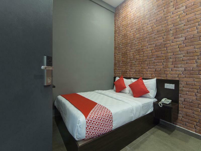 Oyo 876 Hotel Sanctuary Петалинг-Джая Экстерьер фото